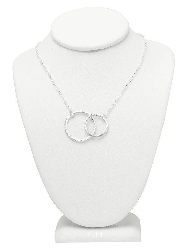 Luxury Pendant Necklaces-Silver Abstract Circle Necklace