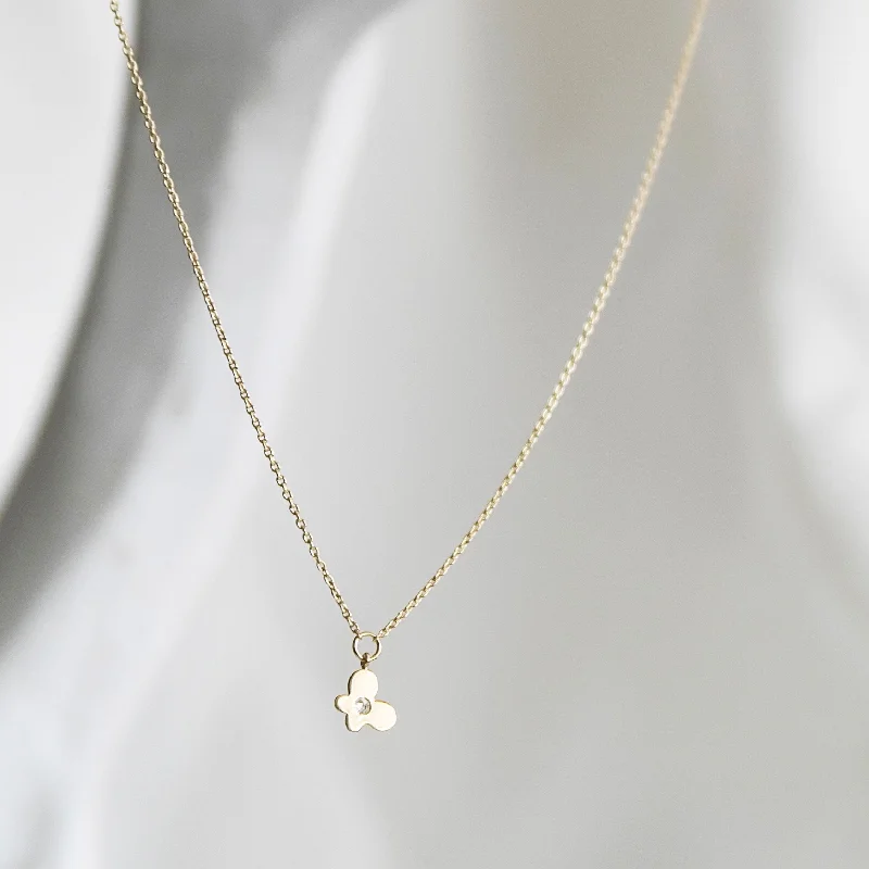 Fashionable Crystal Pendant Necklaces-ELLIE BUTTERFLY PENDANT NECKLACE