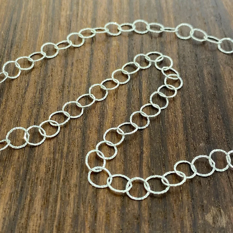 Luxurious Silver Necklaces-Hammered Circle Chain Necklace