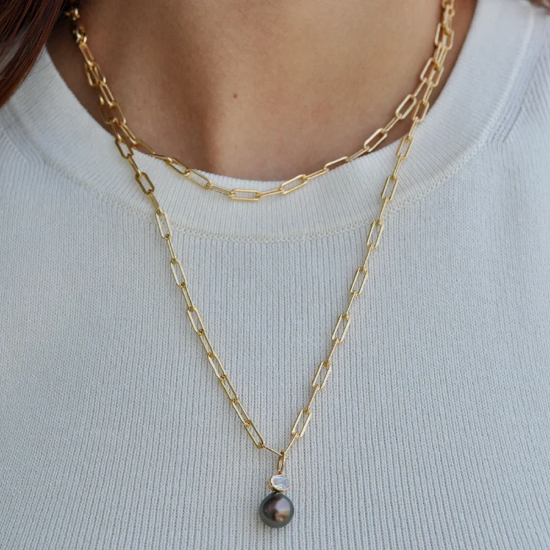 Designer Pendant Necklaces-MOLLY PEARL/MOONSTONE DROP NECKLACE