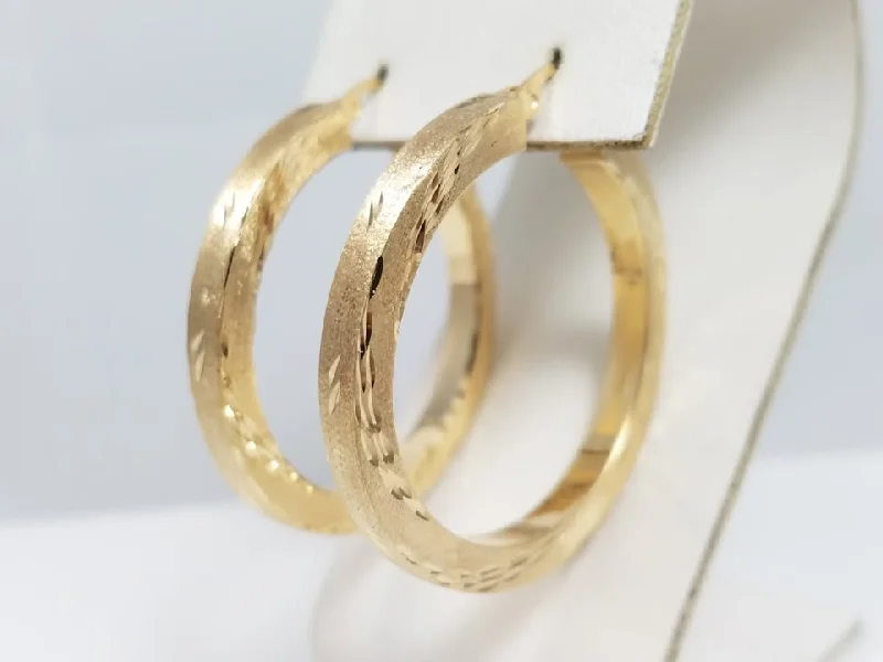 Unique Gold Earrings-Dazzling 14k Yellow Gold Hollow Hoop Diamond Cut Earrings