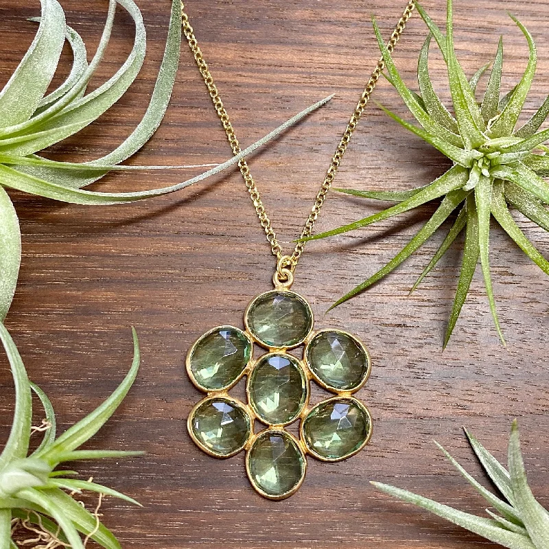 Trendy Gold Chain Necklaces-Peridot Flower Gemstone Necklace