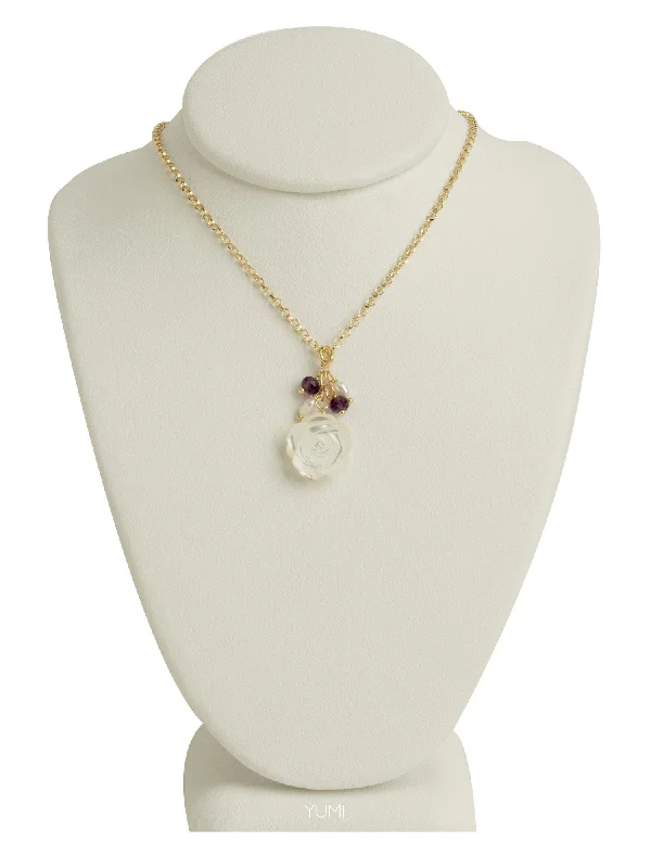 Heart-Shaped Necklaces-Pretty Pearl Rose Necklace