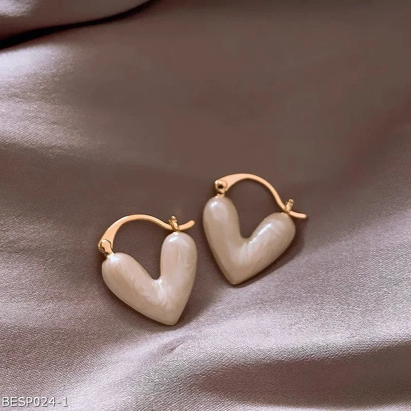 Delicate Drop Earrings-Heart shape  earrings